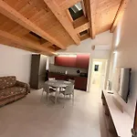 Da Nella 4 Apartment