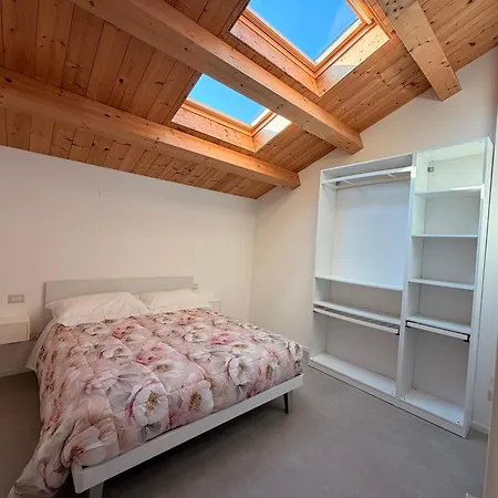 Apartment Da Nella 4 *